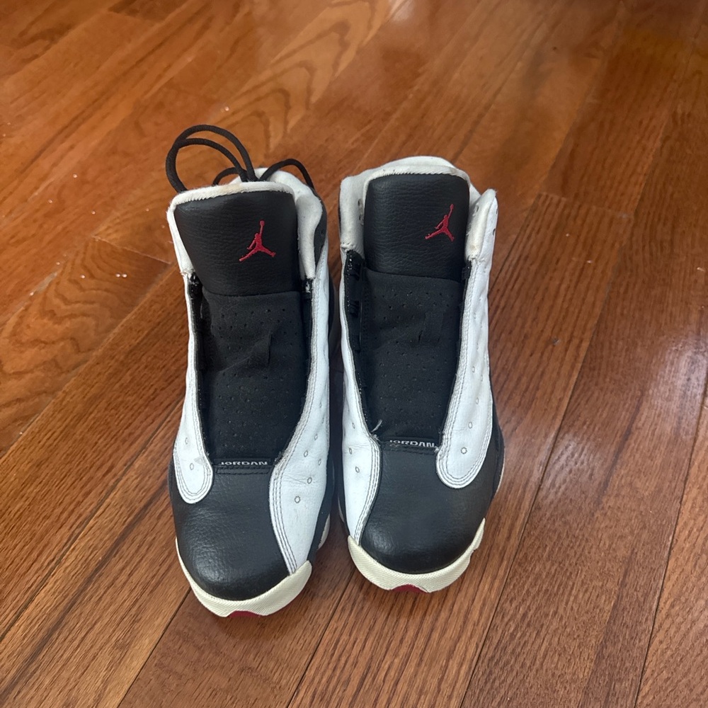 Jordan 13 Black and White Sneakers sz7